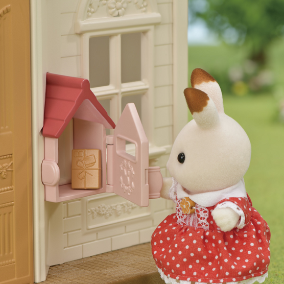 Red Roof Cozy Cottage Starter Home