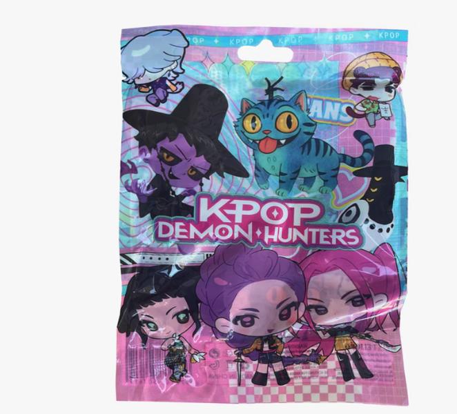 KPOP DEMON HUNTERS Ver. 1 - Blind Bag Keychain Featuring Adorable Character Designs and Collectible Elements
