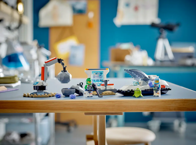 LEGO 60429 Spaceship and Asteroid Discovery